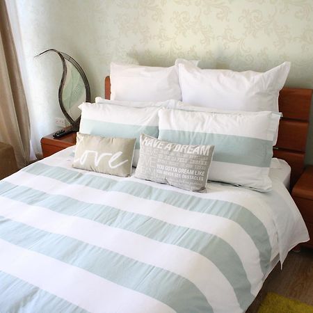 Sunflower Court Bed And Breakfast Gaborone Bagian luar foto