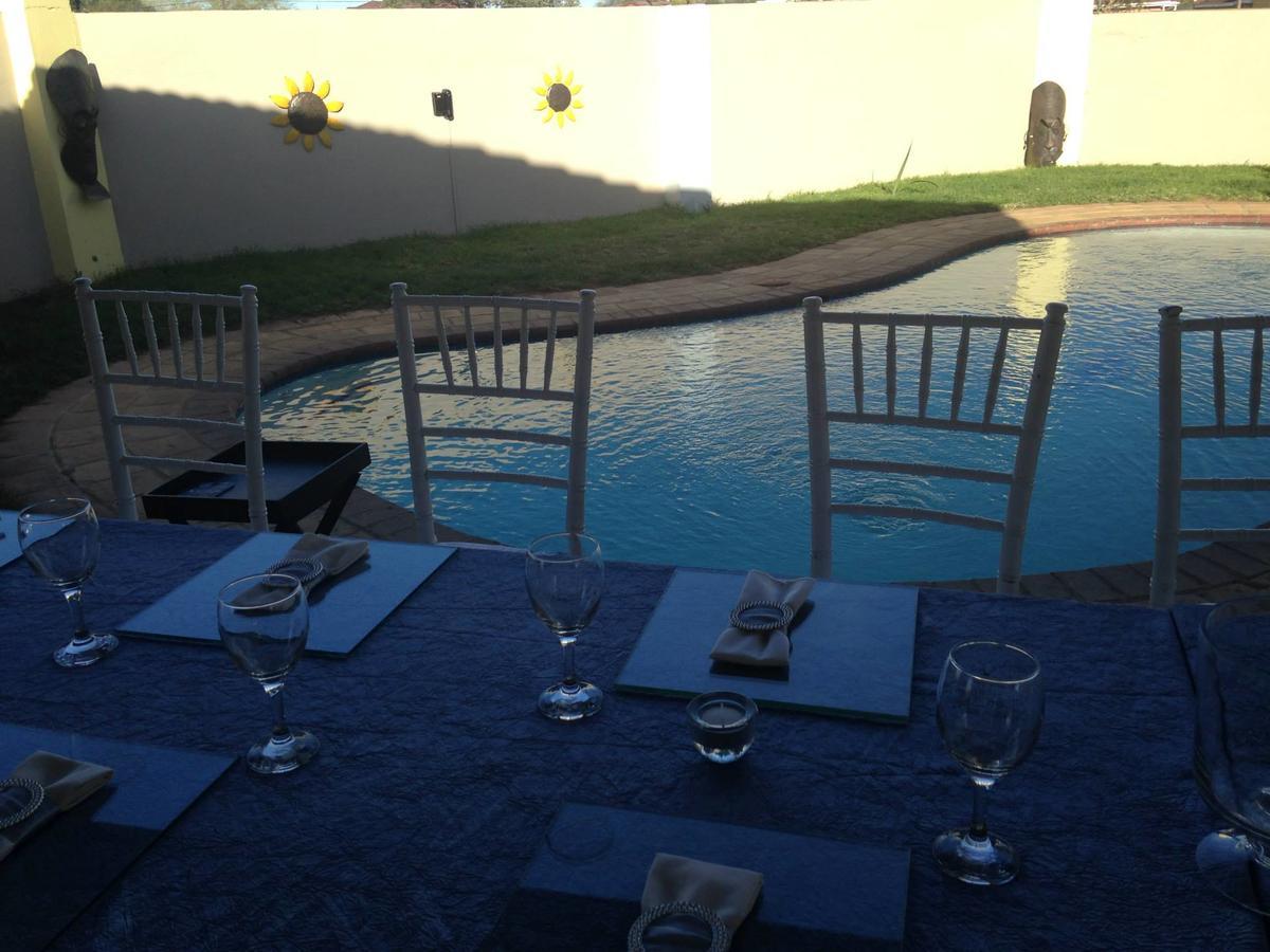 Sunflower Court Bed And Breakfast Gaborone Bagian luar foto